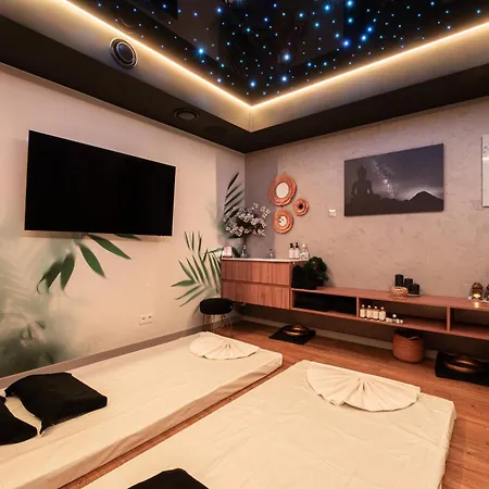 Apart Otel Szklane *