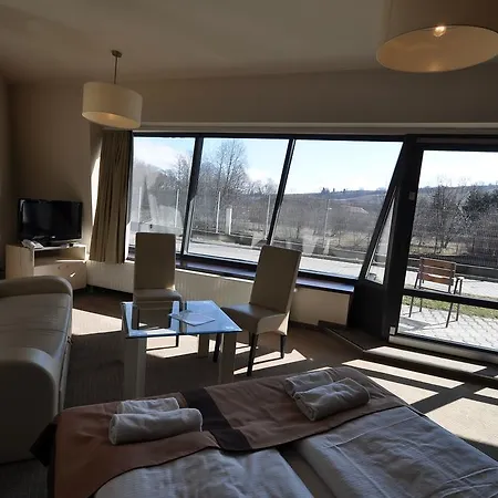 Apart Otel Szklane *