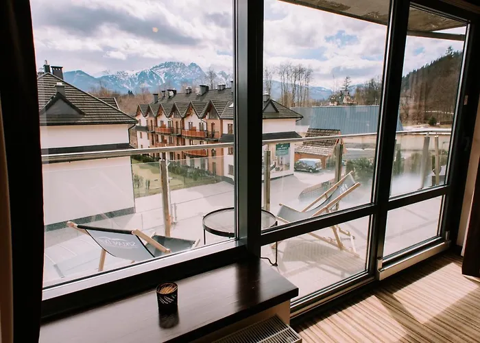 Hotel apartamentowy Szklane 3*