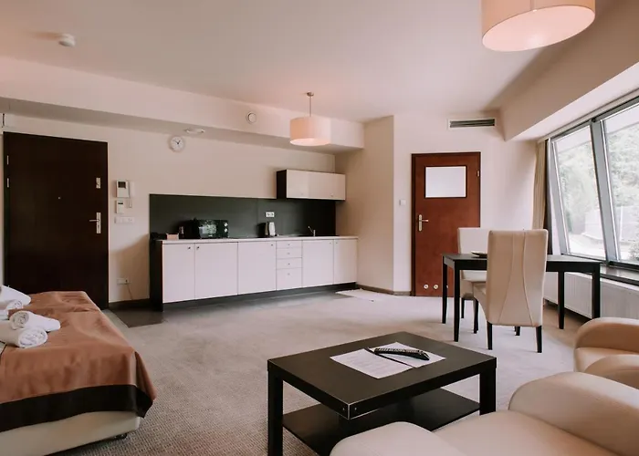 Hotel apartamentowy Szklane 3*