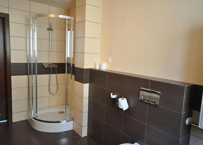 Szklane Hotel apartamentowy 3*